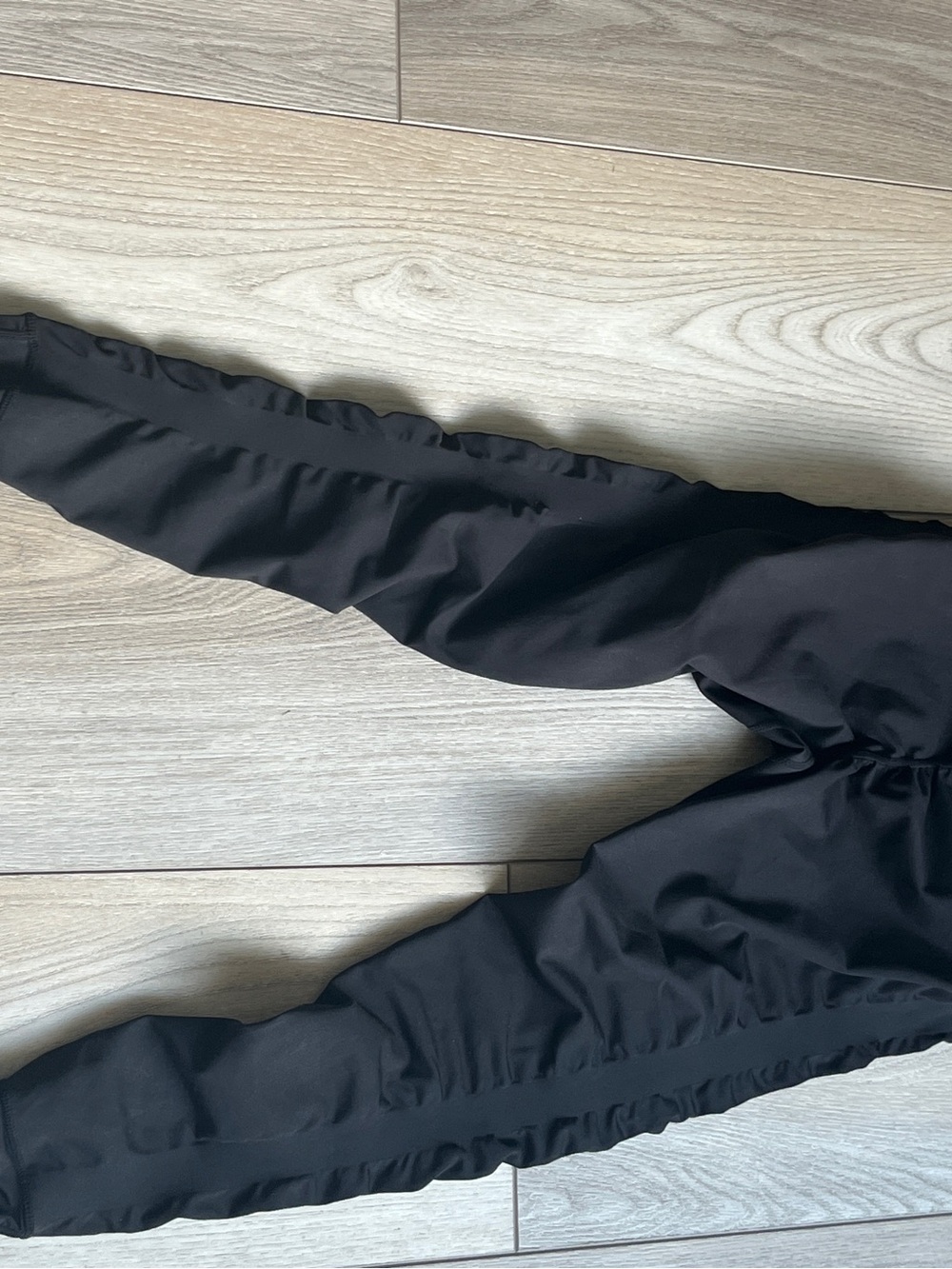 Skinnify Black Leggings size small - Picture 8 of 8